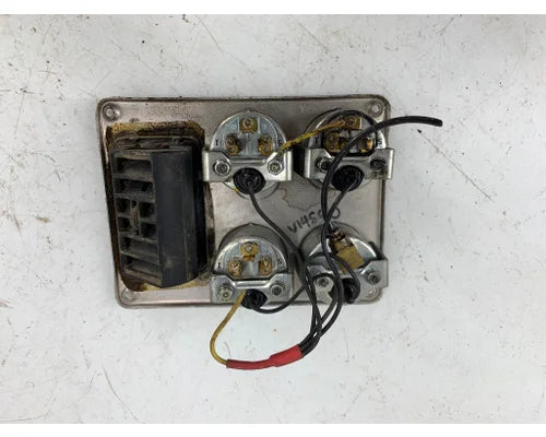 Freightliner 22-32029-004 instrument cluster (4 gauge) from 2006 Freightliner, used - view 2 of 3