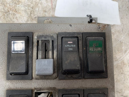 Freightliner 2241355000 switch panel from 1996 Freightliner FL70, used - view 6 of 6