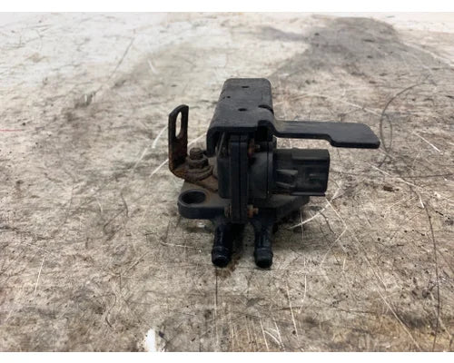 Freightliner 23531964 EGR pressure sensor from 2004 Freightliner Century Class 120, used