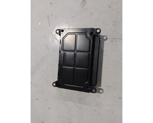 Freightliner 400-866-008-0 ABS control module from 2013 Freightliner Cascadia 113, used - view 2 of 3