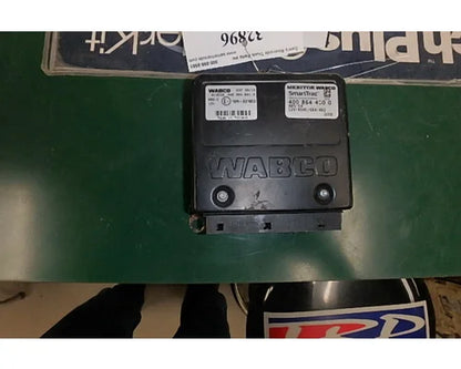 Freightliner 446-004-641 ABS control module from 2012 Freightliner M2 106, used