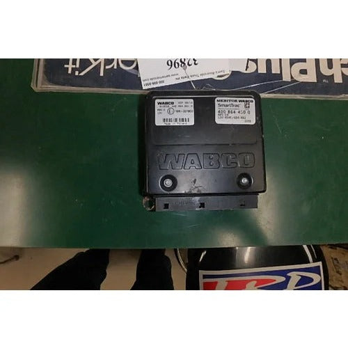 Freightliner 446-004-641 ABS control module from 2012 Freightliner M2 106, used