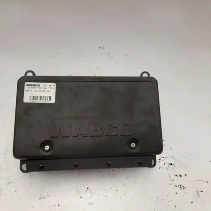 Freightliner 4460037550 ABS control module from 2014 Freightliner Cascadia 132, used - view 2 of 4