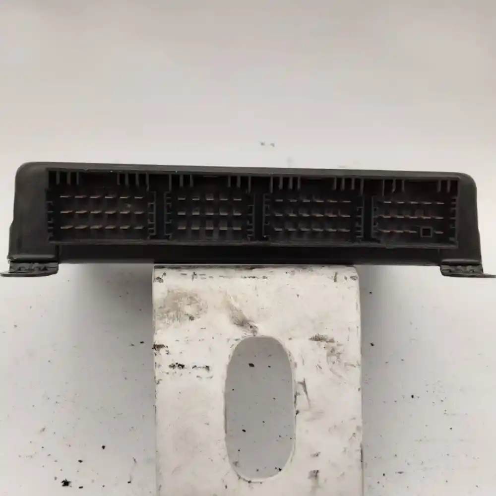 Freightliner 4460037550 ABS control module from 2014 Freightliner Cascadia 132, used - view 3 of 4