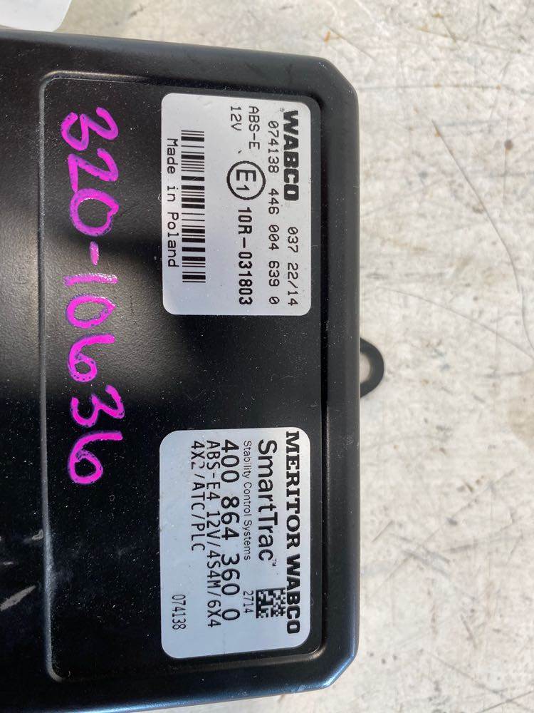 Freightliner 4460046390 ABS control module from 2015 Freightliner Cascadia, used - view 3 of 5