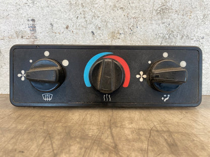 Freightliner 66004757 climate control from 2007 Freightliner FS65, used - view 2 of 6