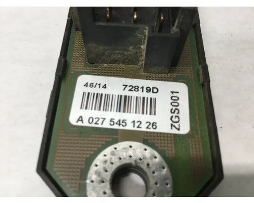 Freightliner A0275451226 electromagnetic filter control module from 2015 Freightliner Cascadia, used - view 2 of 3