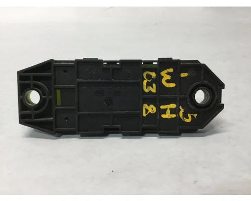 Freightliner A0275451226 electromagnetic filter control module from 2015 Freightliner Cascadia, used - view 3 of 3
