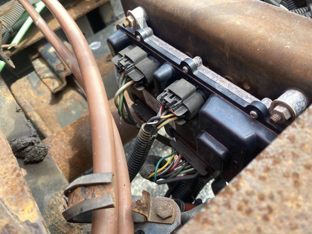 Freightliner A06-03087 body control module (driver side rear) from 2005 Freightliner M2 106, used