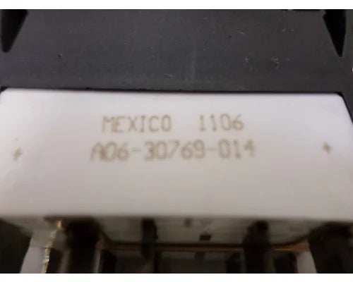 Freightliner A06-30769-014 dash rocker switch (optional) from 2012 Freightliner Columbia 120, used - view 3 of 3