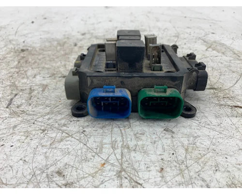 Freightliner A06-32708-000 fuse box / power distribution module from 2001 Freightliner, used