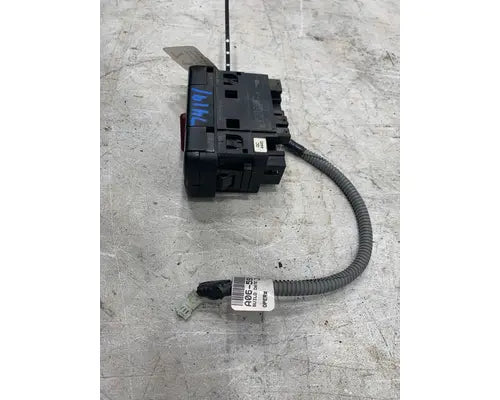 Freightliner A06-59538-001 dash switch panel from 2013 Freightliner Cascadia, used - view 3 of 6