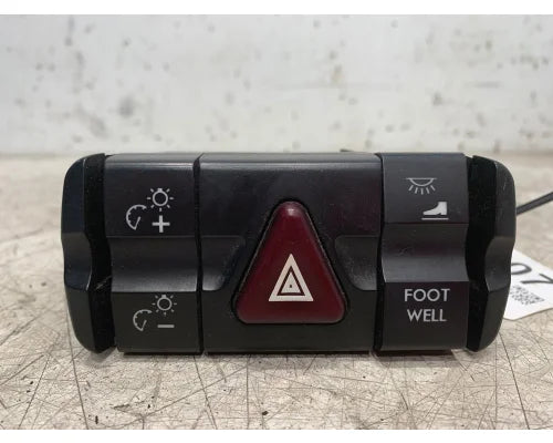 Freightliner A06-60972-004 dash switch panel from 2008 Freightliner Cascadia, used - view 2 of 5