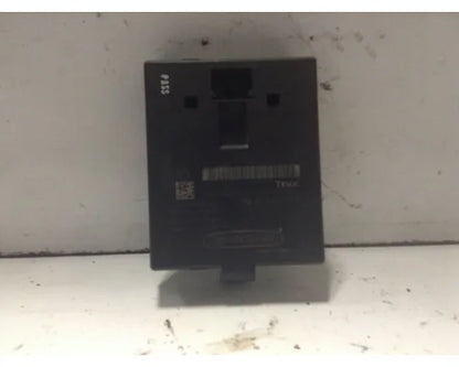 Freightliner A06-60974-003 central gateway module from 2009 Freightliner Cascadia, used