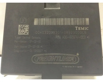 Freightliner A06-60974-003 central gateway module from 2009 Freightliner Cascadia, used - view 2 of 3