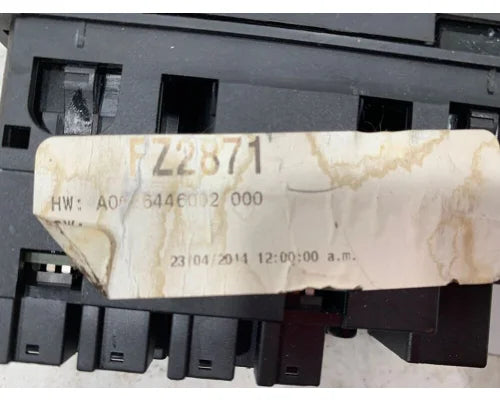 Freightliner A06-64460-002 dash switch panel from 2015 Freightliner Cascadia, used - view 3 of 6