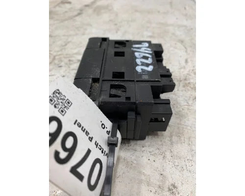 Freightliner A06-64460-002 dash switch panel from 2015 Freightliner Cascadia, used - view 6 of 6