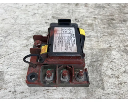 Freightliner A06-72138-012 fuse box / power distribution module from 2015 Freightliner, used