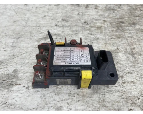 Freightliner A06-72138-012 fuse box / power distribution module from 2015 Freightliner, used - view 2 of 3