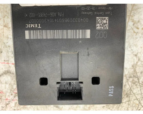 Freightliner A06-74995-002 chassis control module from 2011 Freightliner, used