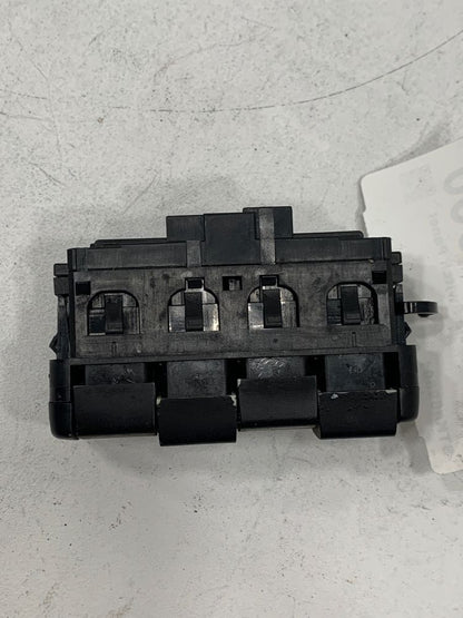 Freightliner A0630973000 switch panel from 2012 Freightliner Cascadia, used - view 2 of 4
