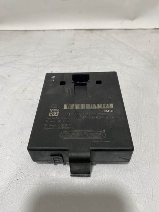 Freightliner A0660974005 cab control module from 2009 Freightliner Cascadia 125, used