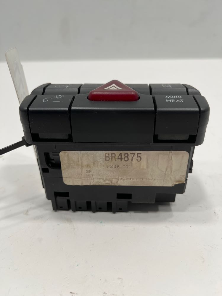 Freightliner A0666446001 hazard switch panel from 2013 Freightliner Cascadia, used - view 2 of 5