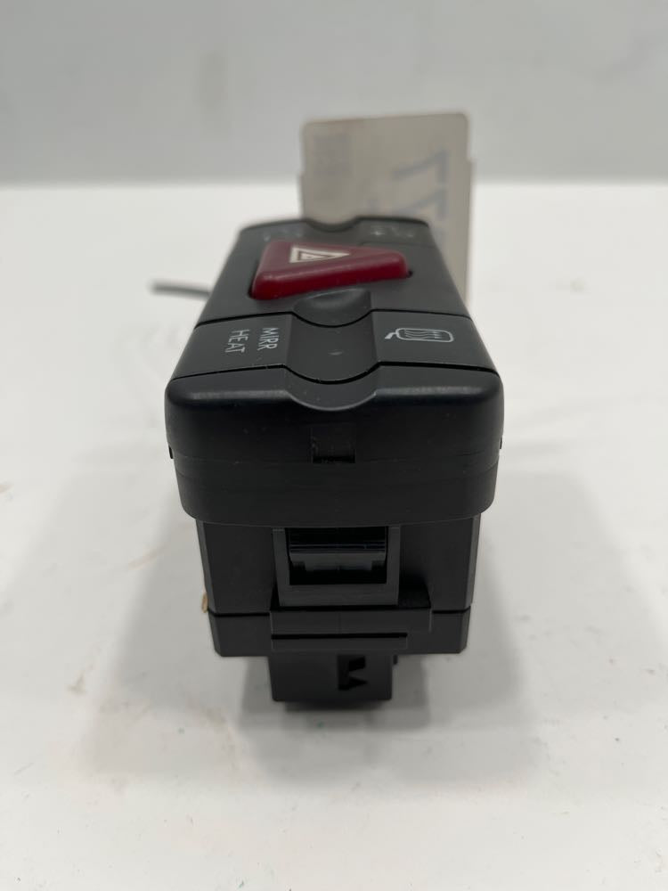 Freightliner A0666446001 hazard switch panel from 2013 Freightliner Cascadia, used - view 3 of 5