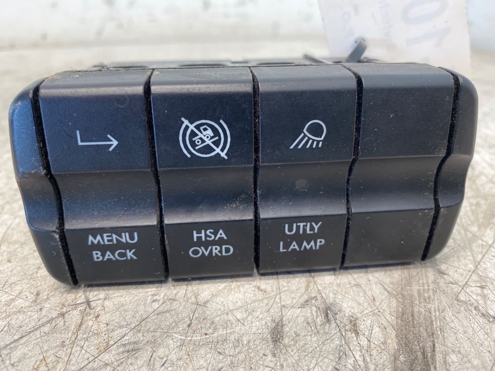 Freightliner A0666446002 switch panel from 2014 Freightliner Cascadia, used