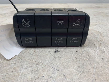 Freightliner A0680973000 switch panel from 2013 Freightliner Cascadia, used