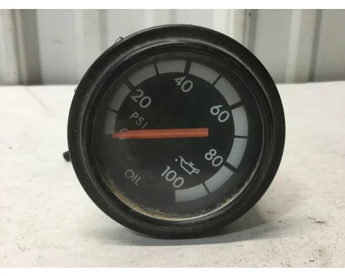 Freightliner A22-46428-000 oil pressure gauge from 2004 Freightliner FLD112SD, used