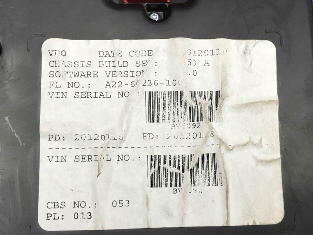 Freightliner A22-60236-100 instrument cluster from 2012 Freightliner Cascadia 125, used - view 4 of 4