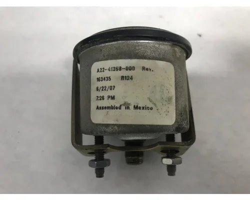 Freightliner A22-61368-000 air pressure gauge from 1997 Freightliner Classic XL, used - view 3 of 3