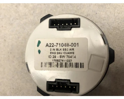 Freightliner A22-71048-001 secondary air pressure gauge from 2014 Freightliner 122SD, used - view 3 of 3