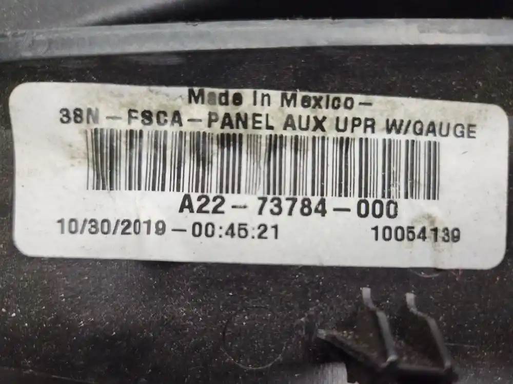 Freightliner A22-73784-000 instrument cluster from 2004 Freightliner FL112, used - view 7 of 8