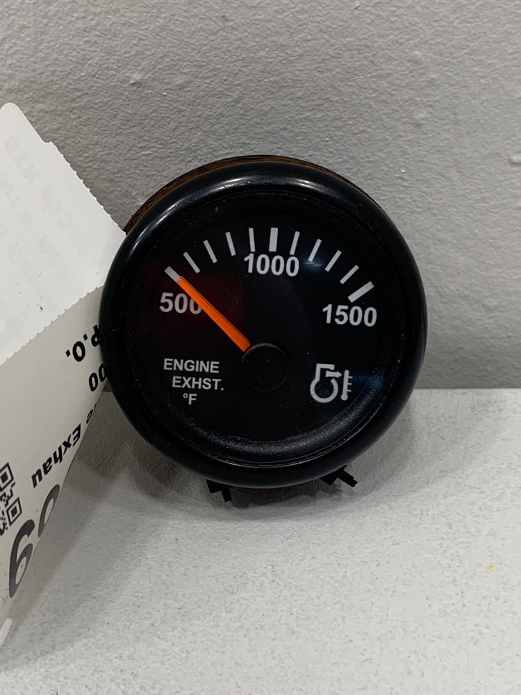 Freightliner A2263920000 exhaust temperature gauge from 2015 Freightliner Cascadia, used