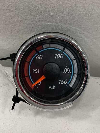 Freightliner A2271046100 air pressure gauge from 2015 Freightliner Cascadia, used