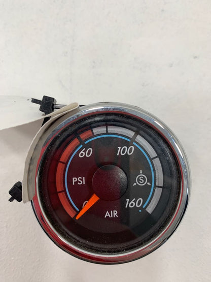 Freightliner A2271046101 air pressure gauge from 2015 Freightliner Cascadia, used