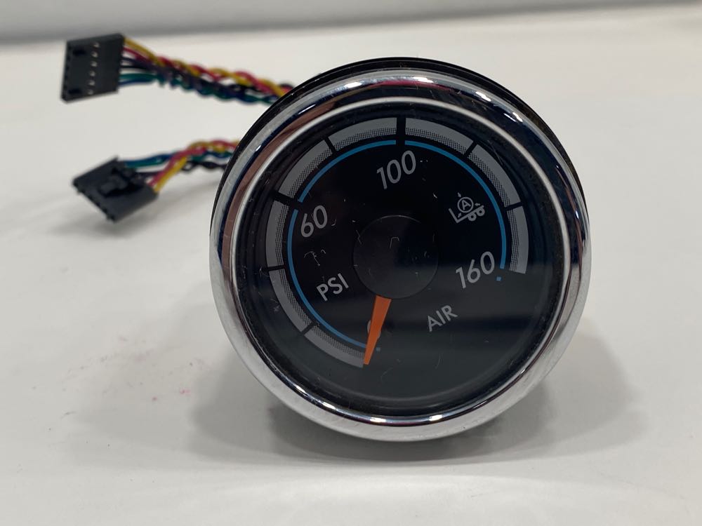 Freightliner A2271047101 trailer air gauge from 2015 Freightliner Cascadia, used