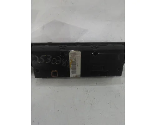 Freightliner R22-60645-101 heater / A/C control panel from 2015 Freightliner Cascadia 113, used - view 4 of 6