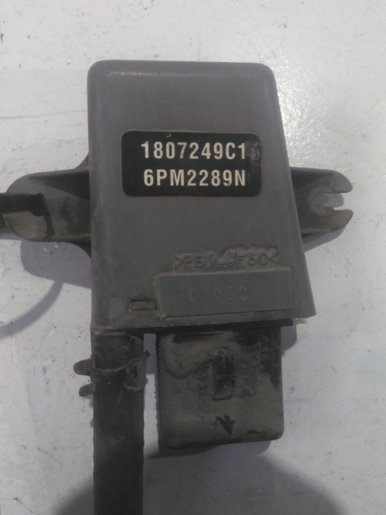 International 1807249C1 intake pressure sensor from 1998 International, used