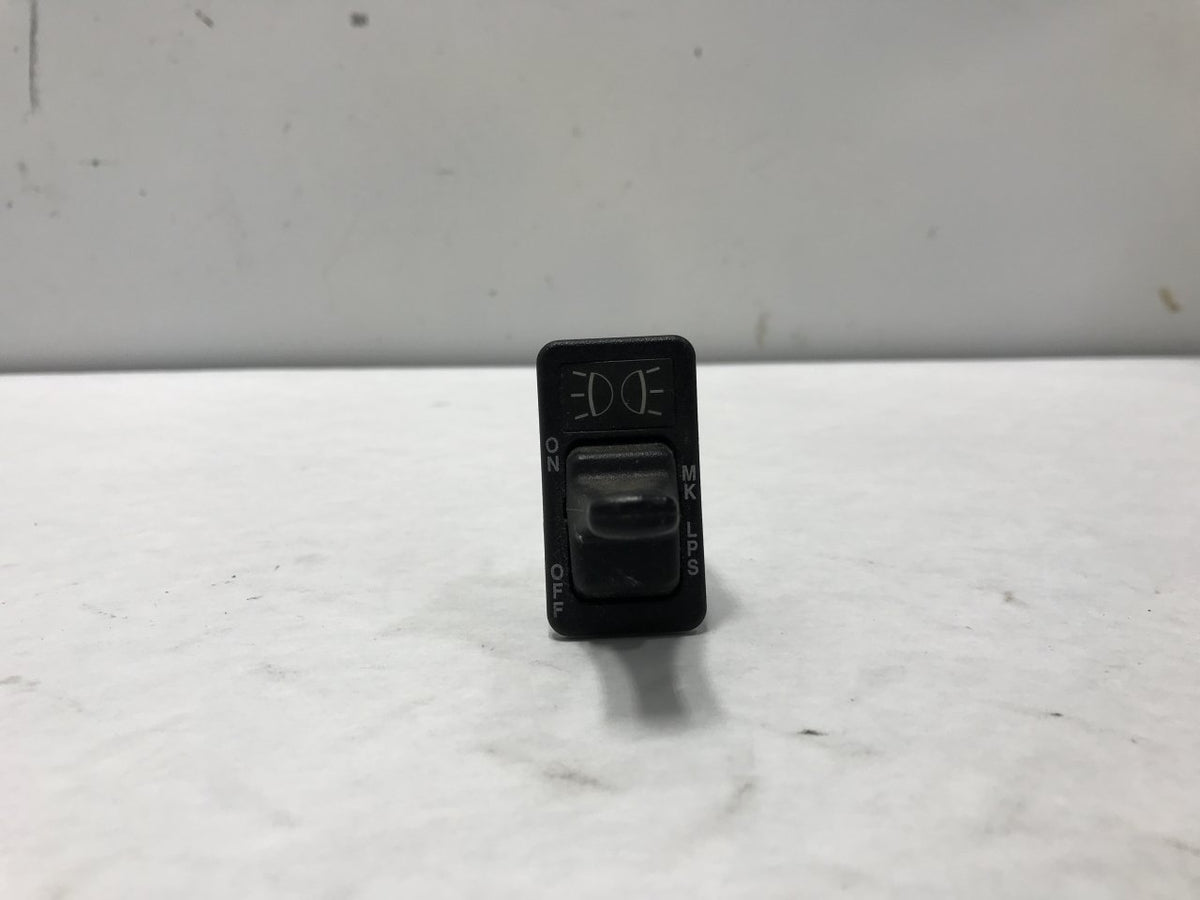 International 2016476C1 marker/parking light switch product view