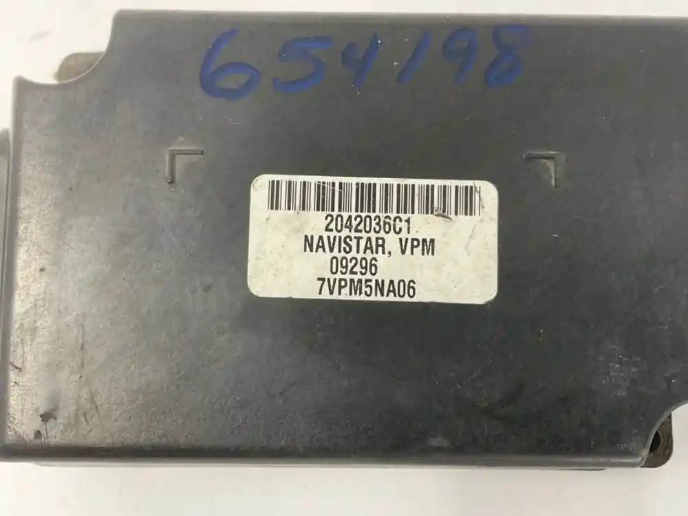 International 2042036C1 cab control module (VPM) from 1996 International 1552-SC, used - view 2 of 3