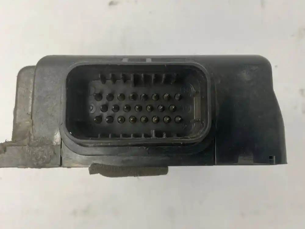 International 2042036C1 cab control module (VPM) from 1996 International 1552-SC, used - view 3 of 3
