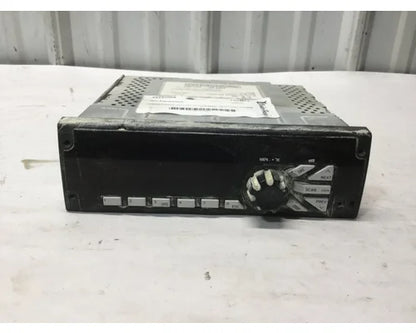 International 24111981 AM/FM radio (tuner) from 2015 International Durastar 4300, used