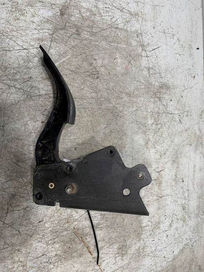 International 2595196C92 throttle pedal assembly from 2010 International Lonestar, used