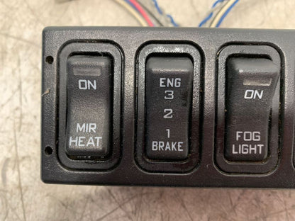 International 32237 switch panel from 2009 International Prostar, used - view 2 of 5