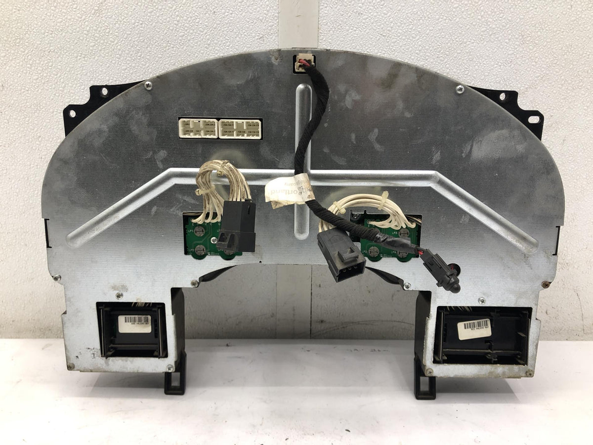 International 32454-001 instrument cluster from 2011 International Prostar, used - view 2 of 3