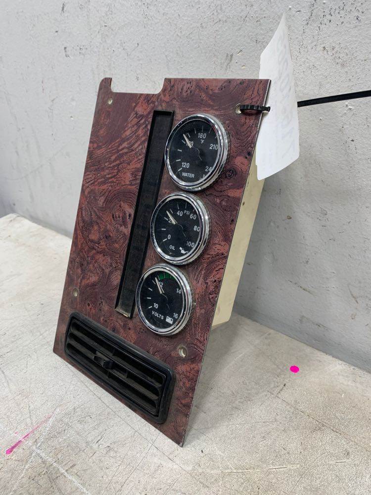International 3503478C91 gauge panel from 2000 International 9400I, used - view 6 of 8