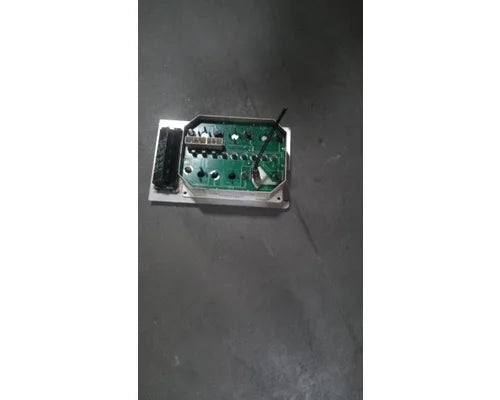 International 3503484C91 instrument cluster (left) from 2000 International, used - view 5 of 6